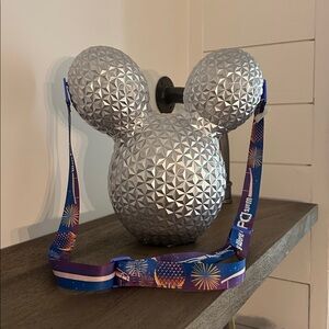 Disney EPCOT Light Up Mickey Mouse Popcorn Bucket -  2025 release